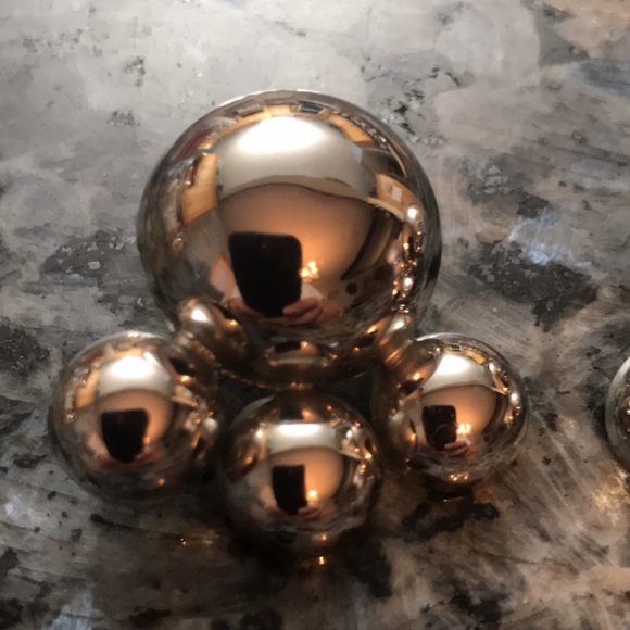 Silver tone dome earrings - Picture 2 of 4